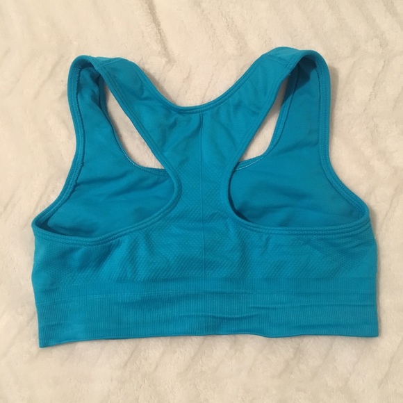 🧘🏻♀️CHAMPION Racerback sports bra🧘🏻♀️ - Picture 3 of 7